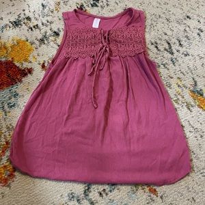 Women’s,  no boundaries, small pink tank top with tassels, great condition